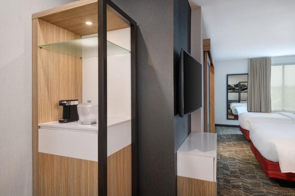 Queen Suite with Two Queen Beds and Sofa Bed interior